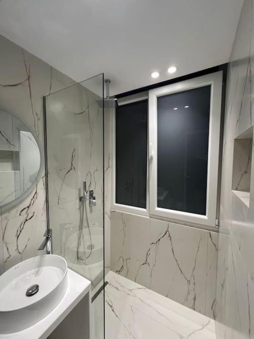 Spacious Apartment Ish-Blloku Area تيرانا المظهر الخارجي الصورة